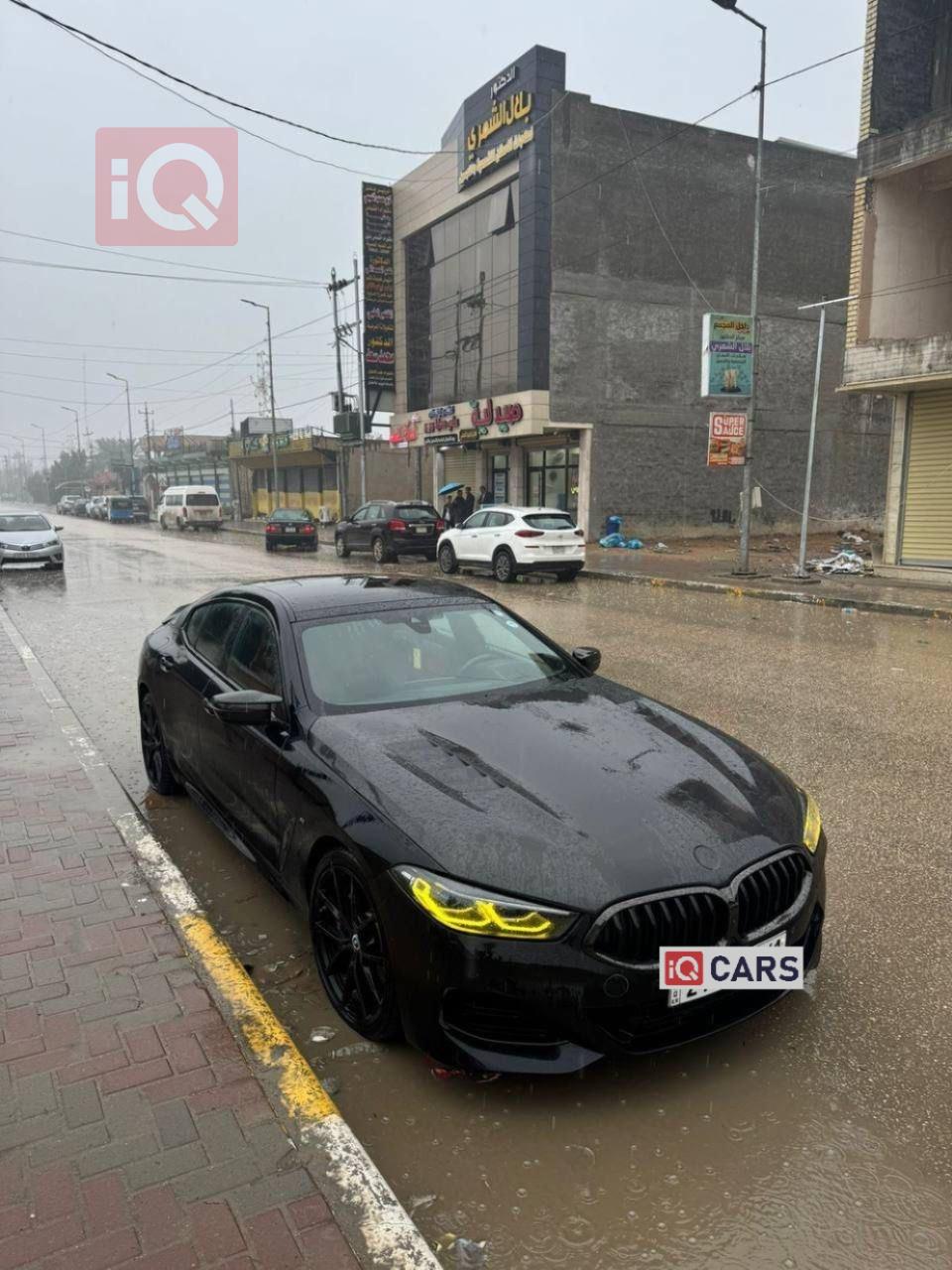 بي ام دبليو 8 الفئة